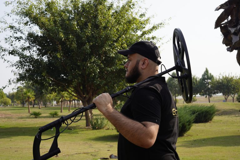 Pros and Cons of a Large Coil in Metal Detection